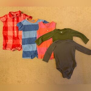 Primary clothes lot 12-18 months